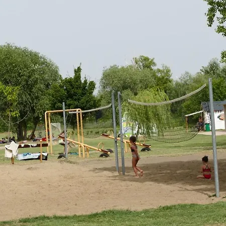 Familia Camping Balaton Campingplatz *